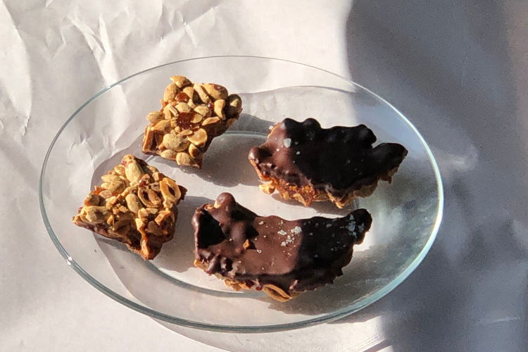 Chocolate-peanut buttercrunch toffee by Annie Smithers